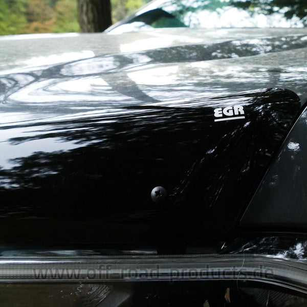 Motorhauben Windabweiser der Marke EGR für den neuen Ford Ranger in Detailaufnahme.